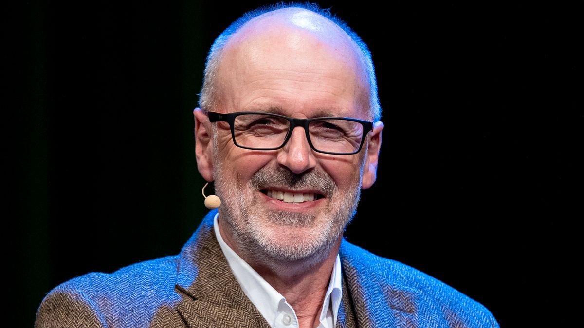 "Praktisch immer Brandstiftung": Peter Wohlleben entsetzt Bettina Böttinger mit Waldbrand-These